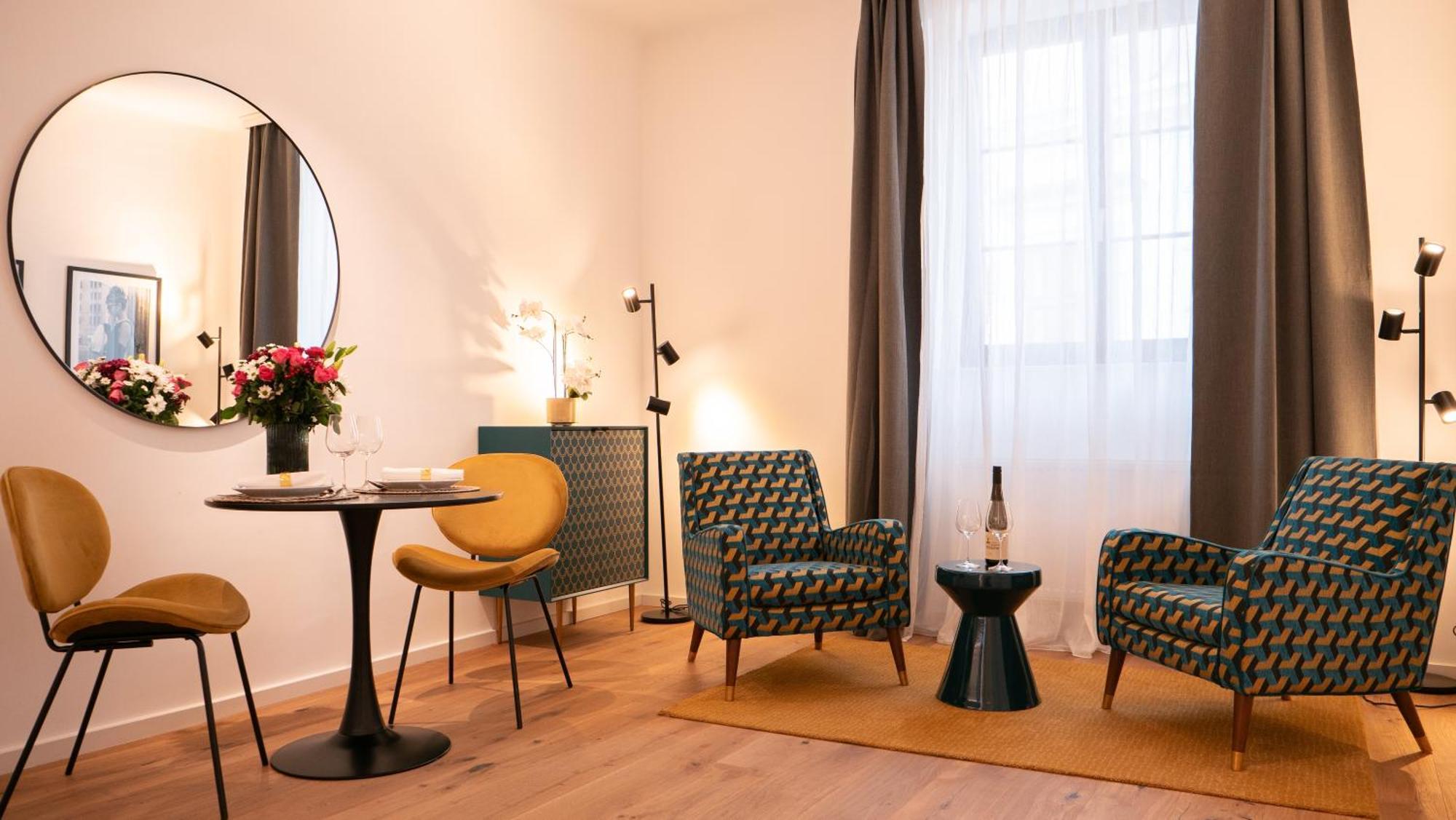 Smile Apartments Im Stadtzentrum クレムス アン デル ドナウ エクステリア 写真