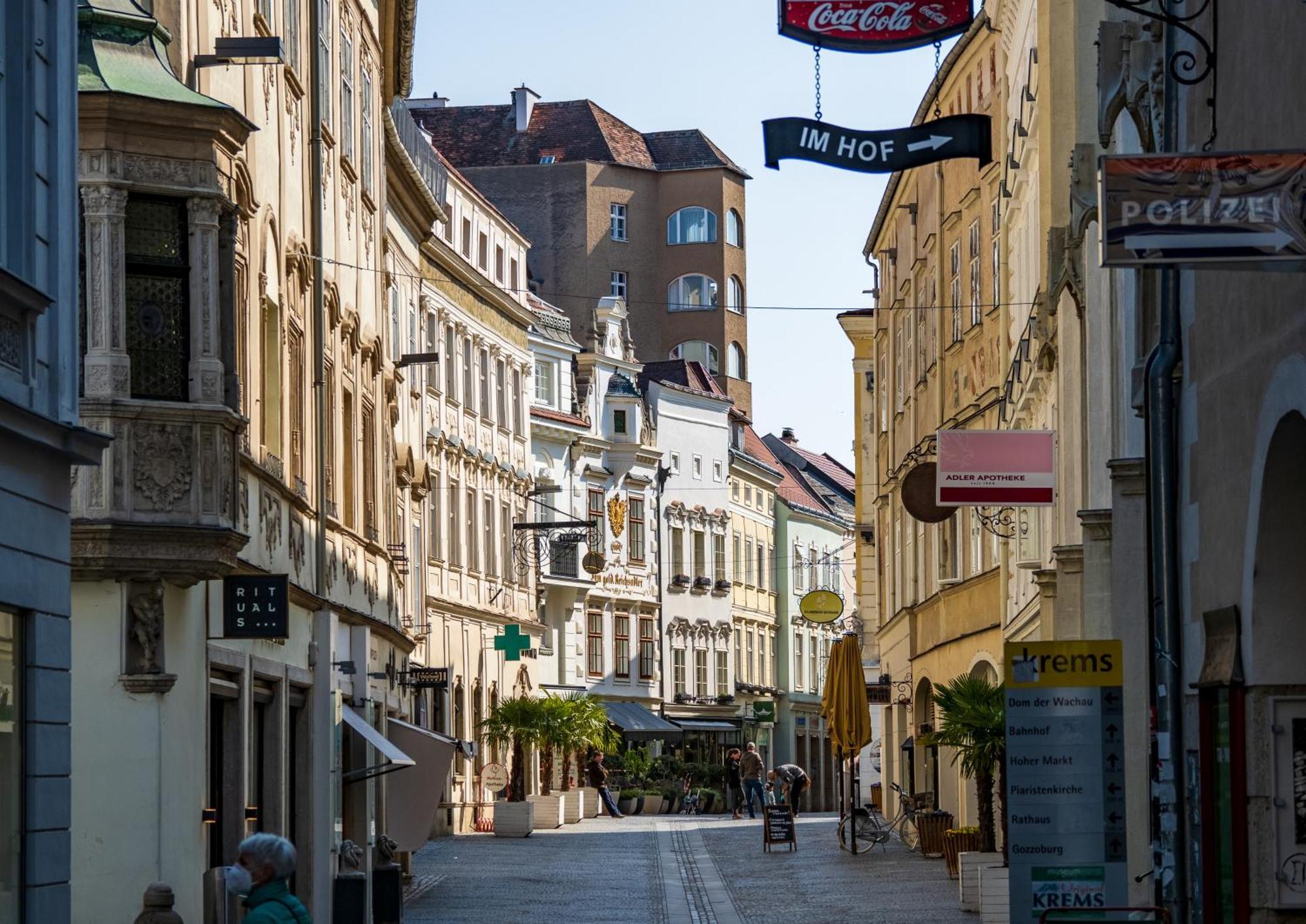 Smile Apartments Im Stadtzentrum クレムス アン デル ドナウ エクステリア 写真